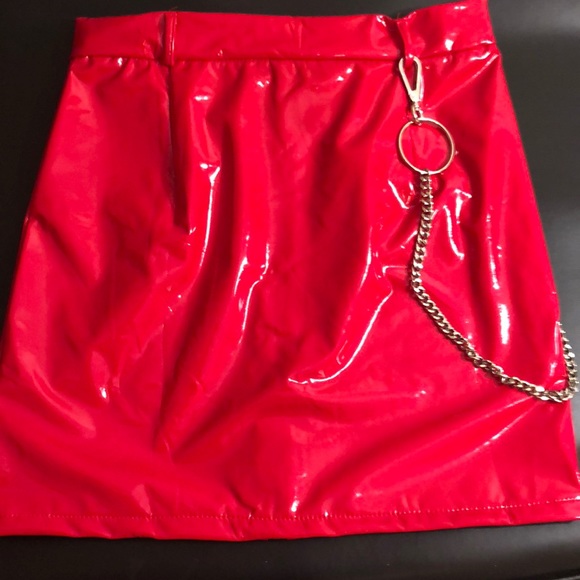 Skirt - Picture 2 of 2